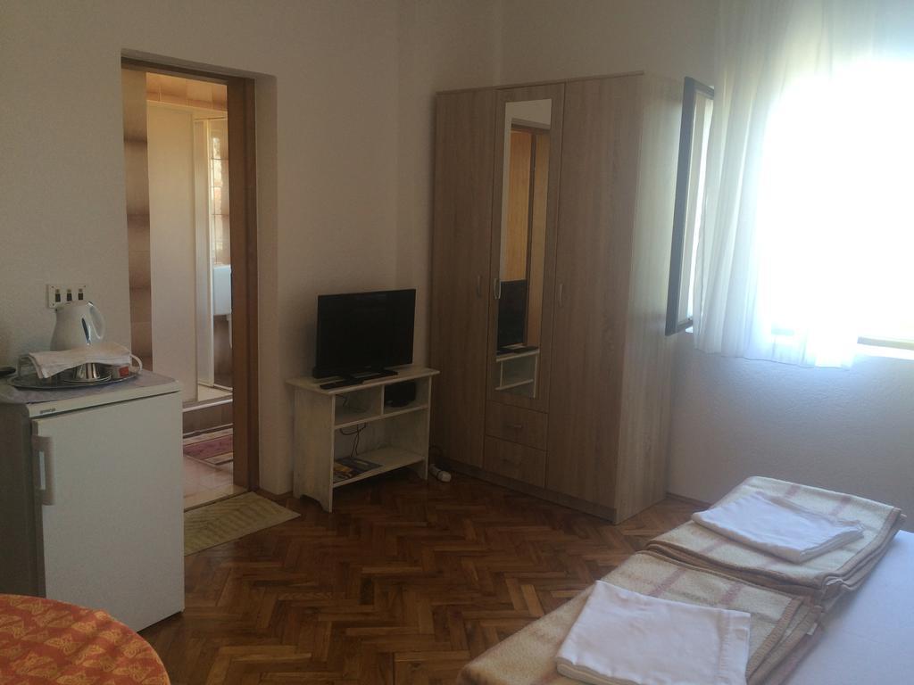 ביוגראד נה מורו Apartments Radulovic מראה חיצוני תמונה