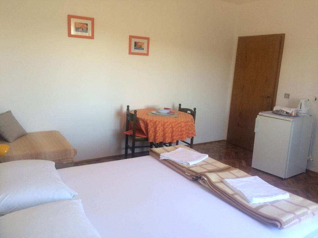 ביוגראד נה מורו Apartments Radulovic מראה חיצוני תמונה